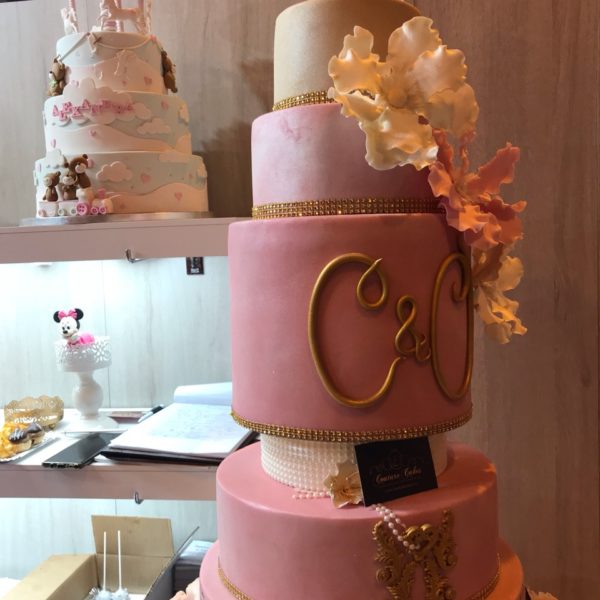 Pastelería especializada en tartas de fondant @pasteleriacouturecakes ¡Delicioso!