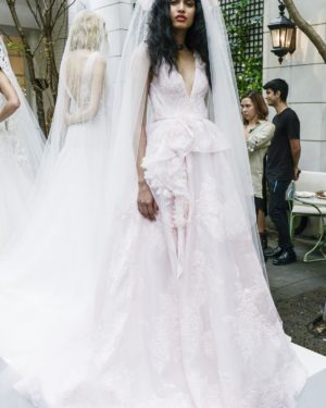 vestido de novia con velo grande