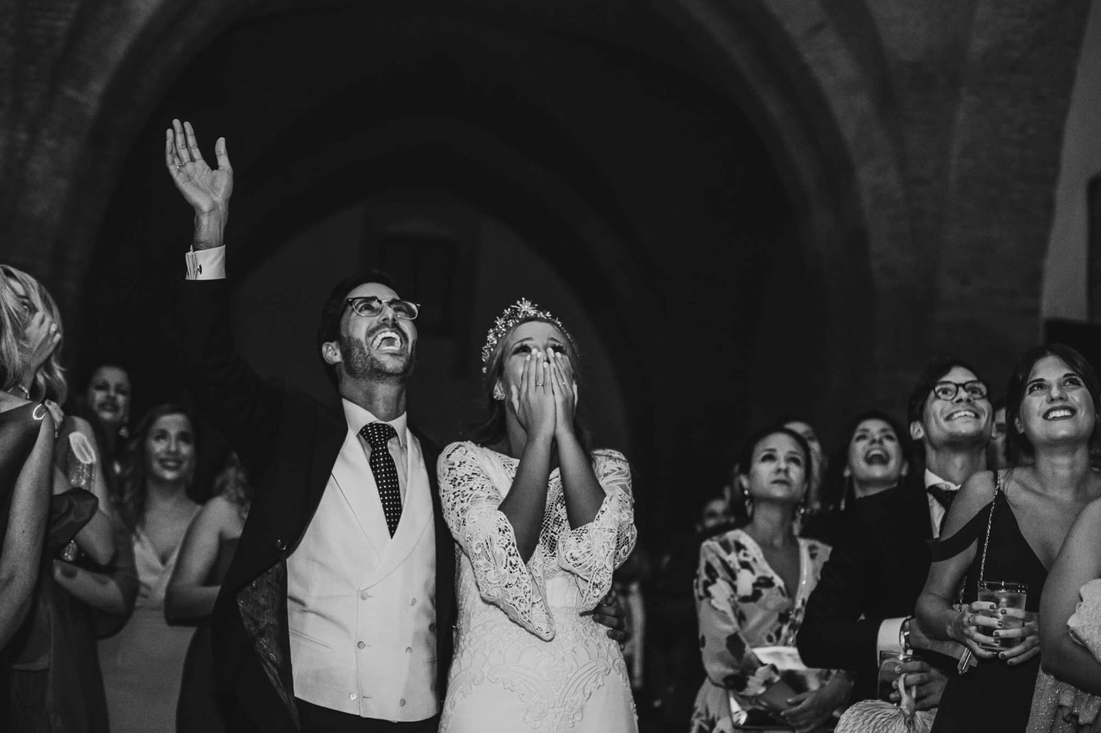 Novios Blanca y Carlos momentos emotivos después de la celebración de su matrimonio